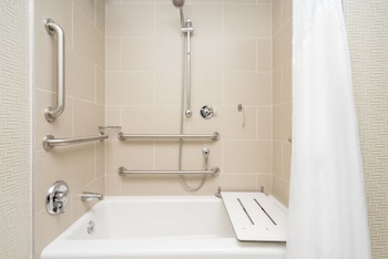 Standard Room, 2 Queen Beds, Accessible (Communication, Accessible Tub)
