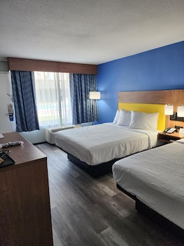 Room, 2 Queen Beds, Non Smoking