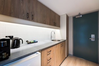 Suite, 1 Bedroom, River View (Swan River View, High Floor)