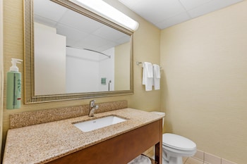Standard Room, 2 Queen Beds, Refrigerator & Microwave, Annex Building