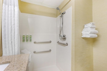 Standard Room, 2 Double Beds, Non Smoking, Refrigerator & Microwave (Walk-in Shower)