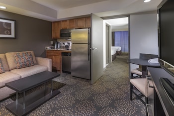 Suite, 1 Bedroom (1 King Bed)