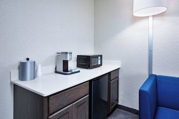 Suite, 1 King Bed, Accessible (Mobility)