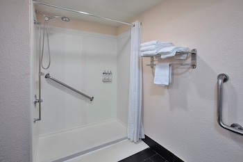 Suite, 1 King Bed, Accessible (Mobility)