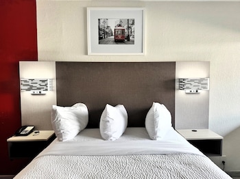 Room, 1 Queen Bed, Non Smoking (Exterior Entrance)
