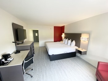 Room, 1 King Bed, Non Smoking (Interior Entrance)