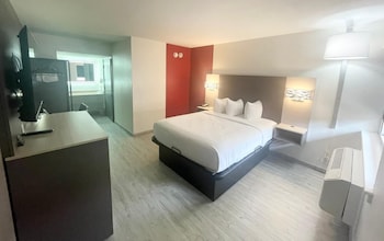Room, 1 Queen Bed, Non Smoking (Exterior Entrance)