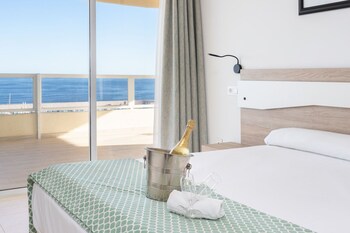 Suite, Sea View