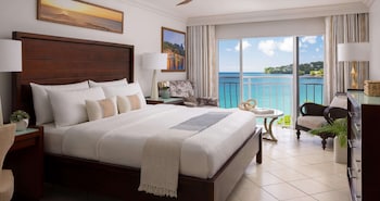 Room, 1 Bedroom, Ocean View (Emerald Oceanfront)