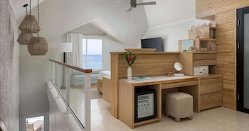 Villa, 1 Bedroom, Private Pool, Oceanfront (2 Story, Butler)