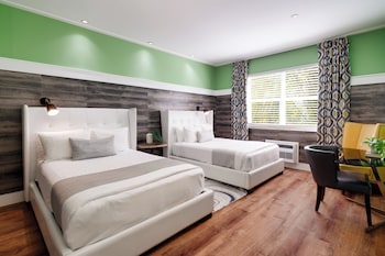 Double Bedroom Pool View