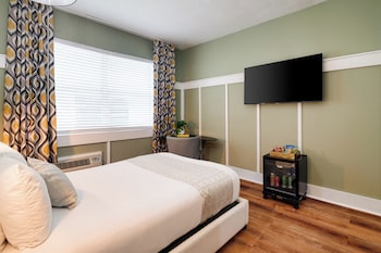 Accessible Queen Bedroom