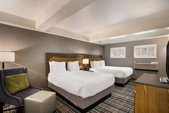 Suite, Multiple Beds, Non Smoking (with Single Sofabed)