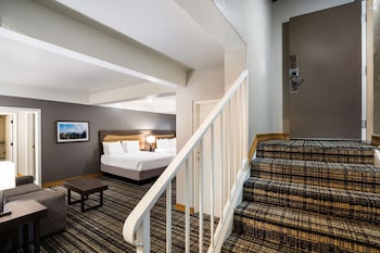 Suite, Multiple Beds, Non Smoking (with Single Sofabed)