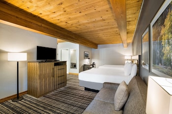 Standard Room, 2 Queen Beds, Non Smoking (with Single Sofabed)