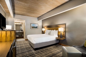 Standard Room, 1 Queen Bed, Non Smoking