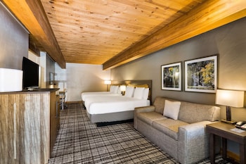 Standard Room, 2 Queen Beds, Non Smoking (with Single Sofabed)