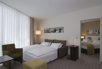 Premium Room, 1 King Bed