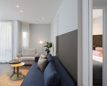 Suite (Low Floor)