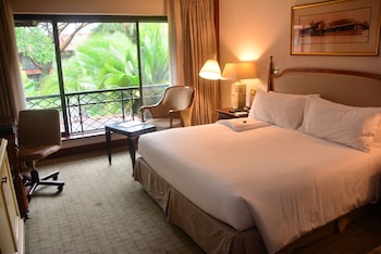 Deluxe Room, 1 King Bed, Non Smoking (Courtyard)