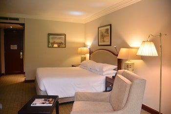 Deluxe Room, 1 King Bed
