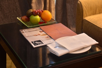 Deluxe Room, 1 King Bed
