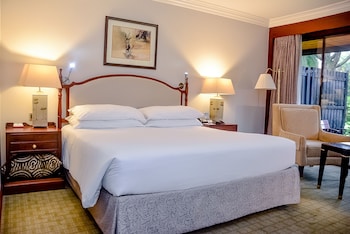 Deluxe Family Room