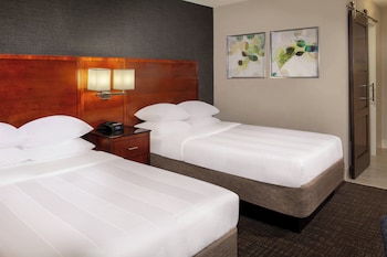Room, 2 Queen Beds (Mobility Accessible, Roll-In Shower)