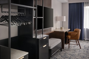 Room, 2 Queen Beds (Mobility Accessible, Roll-In Shower)