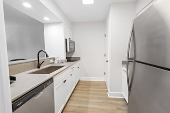 Suite, 2 Bedrooms, Accessible