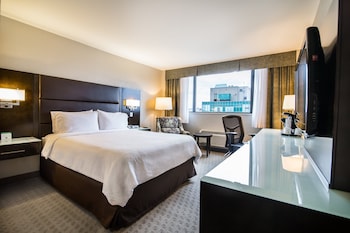Standard Room, 1 Queen Bed (High Floor)