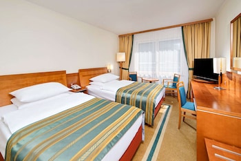 Standard Room, 2 Double Beds, Non Smoking
