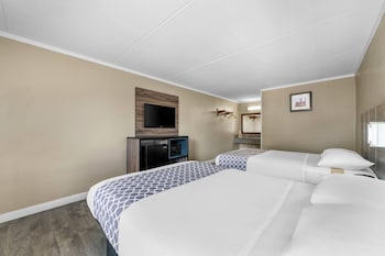 Standard Room, 2 Double Beds, Non Smoking