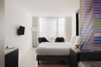 Superior Room, 1 King Bed