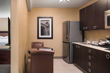 Studio, 1 King Bed, Kitchenette