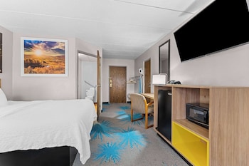 Room, 2 Queen Beds, Accessible, Non Smoking