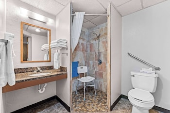Room, 2 Queen Beds, Accessible, Non Smoking