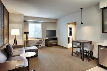 Suite, 1 King Bed with Sofa bed