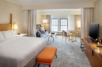 Junior Suite, 1 King Bed