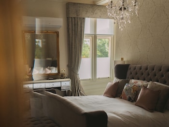 Junior Double Room