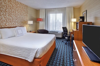Room, 1 Queen Bed (Mobility Accessible, Tub)