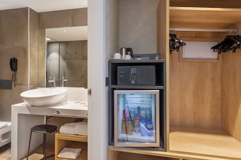 Premium Double or Twin Room, Terrace, City View