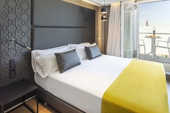Premium Double or Twin Room, Terrace, City View
