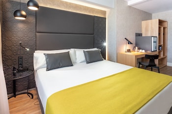 Premium Double Room, City View