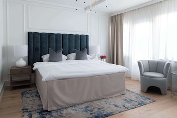Superior Room (With View)