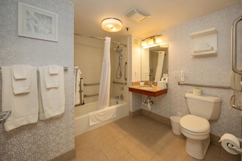 Room, 2 Queen Beds, Accessible, Non Smoking