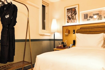 Room, 1 Twin Bed (Chic Solo Twin)