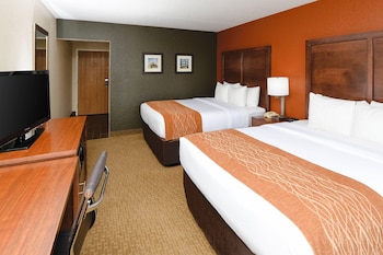 Room, 2 Queen Beds, Non Smoking, River View