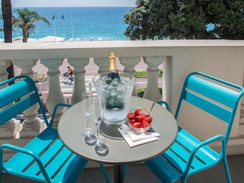 Deluxe Room, 1 Double Bed, Balcony