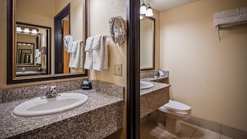 Suite, 2 Queen Beds, Non Smoking, Microwave (Oversized Room;with Sofabed)